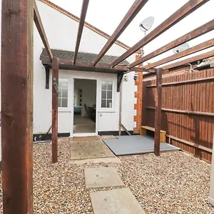 Holiday home 493 Little Wakering Road, Southend-on-Sea