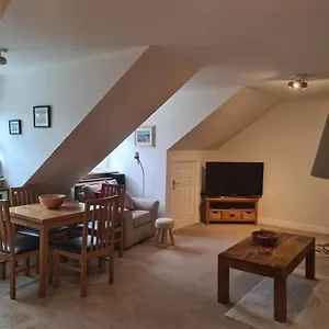 https://the-spinnakers.hotelsin-chester.com